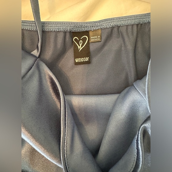 Windsor Homecoming Dress - Picture 3 of 6